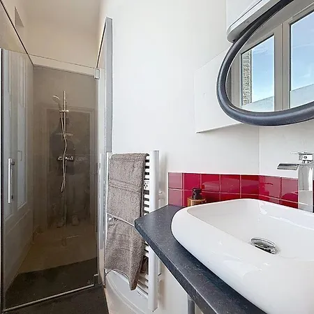 Le Du Chateau Apartment *
